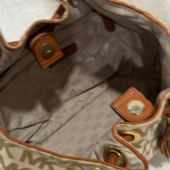 Michael Kors Beige and Brown Monogram Shoulder Bag - Picture 5 of 7